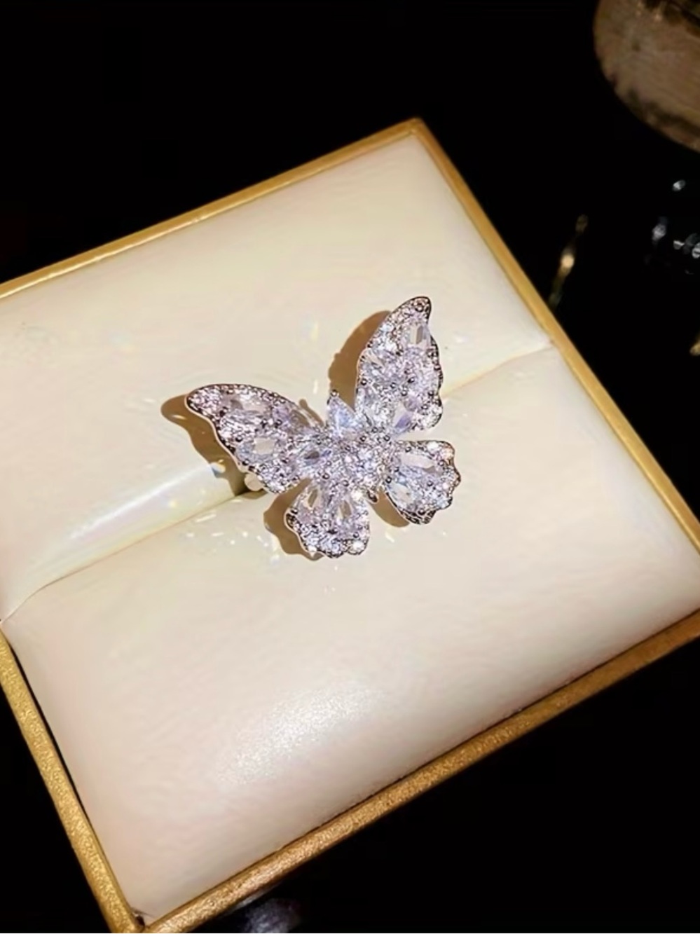NEW! Crystal Butterfly Statement Ring. Adjustable Butterfly Ring 🦋 - Picture 9 of 9